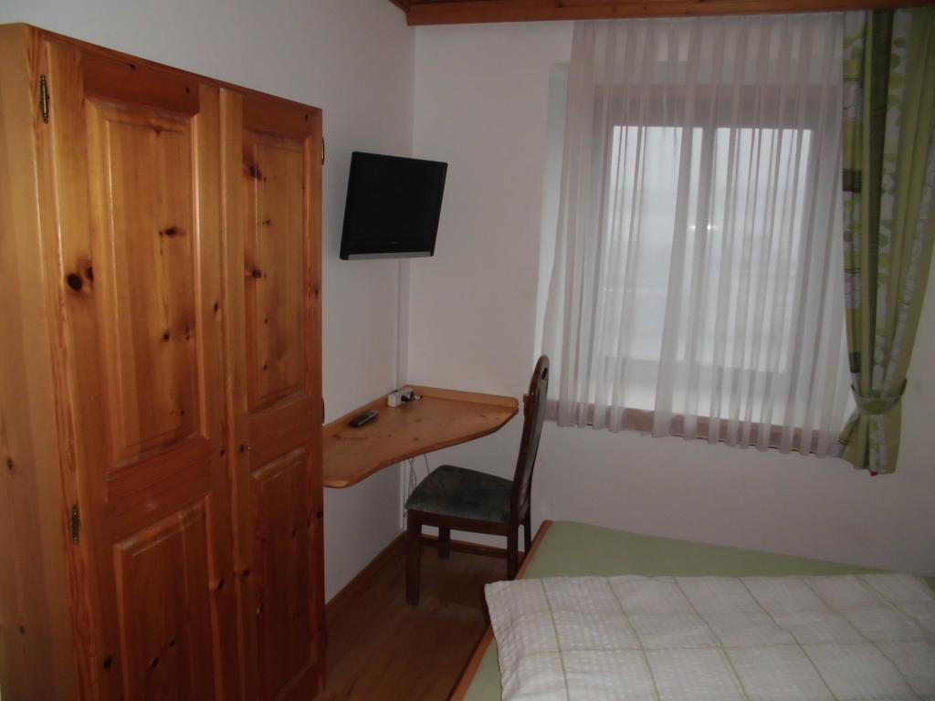 Pension & Ferienwohnung Dullnig Gmund in Karnten Exterior photo