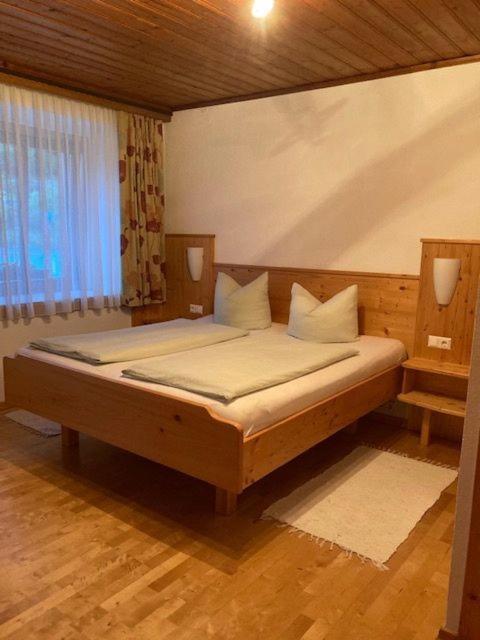 Pension & Ferienwohnung Dullnig Gmund in Karnten Exterior photo