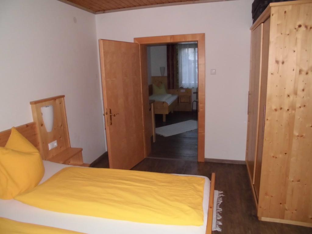 Pension & Ferienwohnung Dullnig Gmund in Karnten Exterior photo