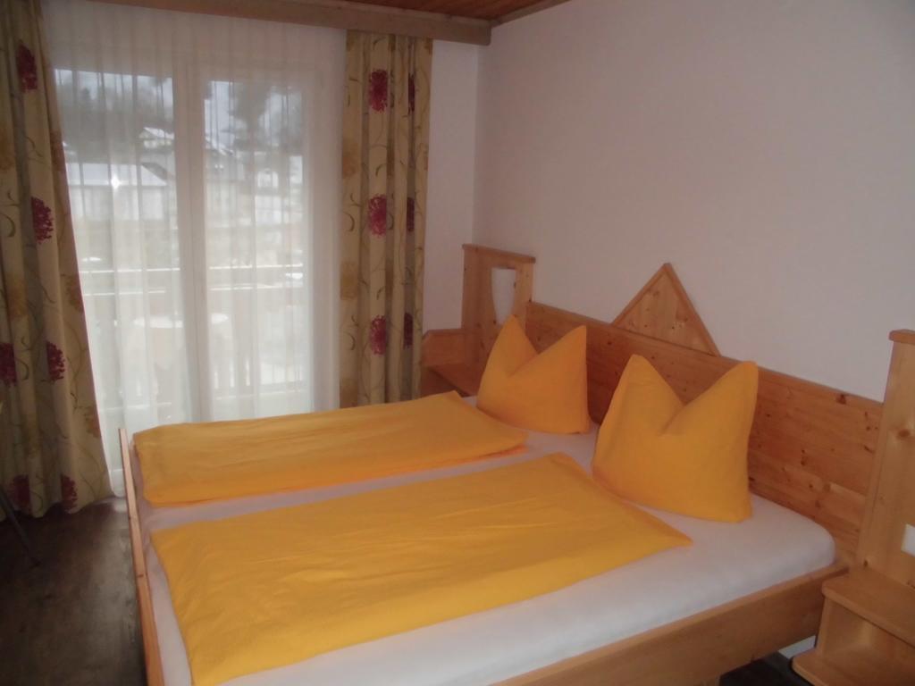 Pension & Ferienwohnung Dullnig Gmund in Karnten Exterior photo